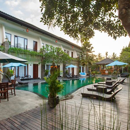 Ubud Raya Boutique Hotel Exterior photo