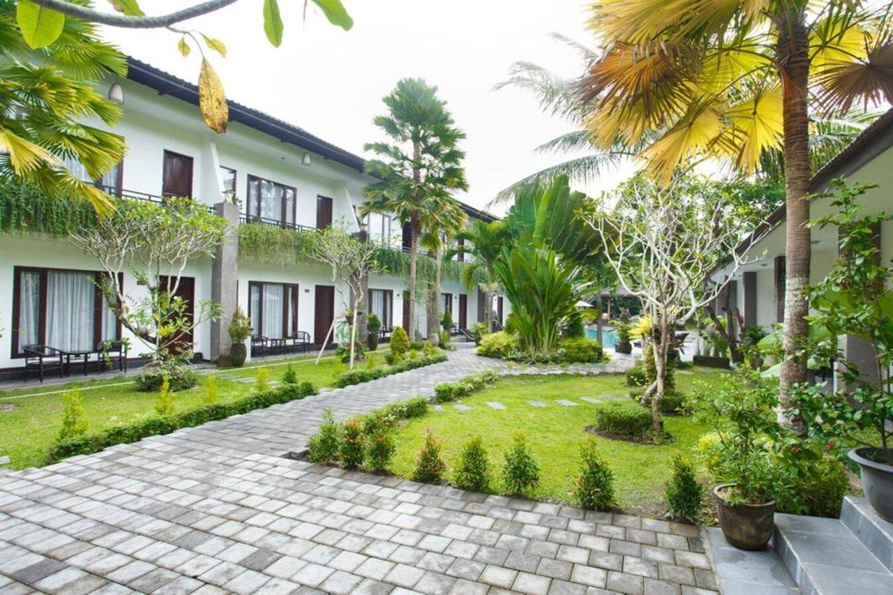 Ubud Raya Boutique Hotel Exterior photo